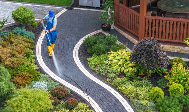 Best Garage Pressure Washing  in Clyde, NY